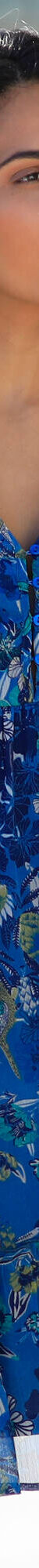 Robe col fendu imprimée, voile (bleu grisé / marine) Robe col fendu imprimée, voile (bleu grisé / marine)